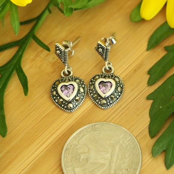 925Sterling silver marcasite heart dangle earrings - Picture 4 of 6